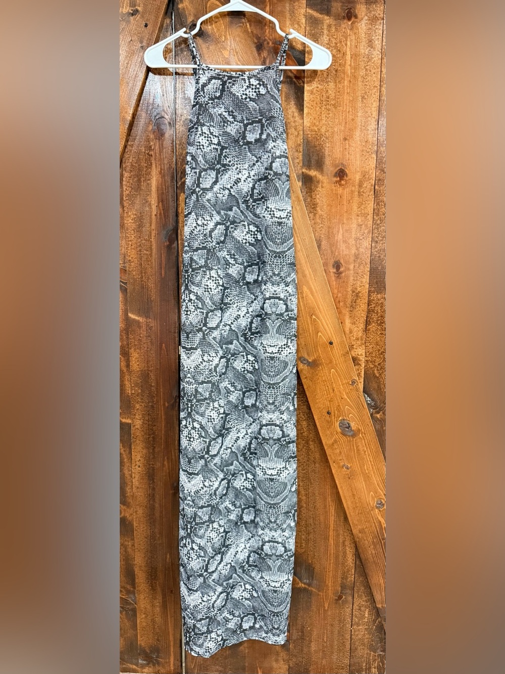 PrettyLittleThing Black & White Snake Print Maxi Dress